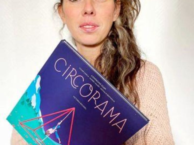 CIRCORAMA – Un ouvrage jeune public sur le cirque contemporain